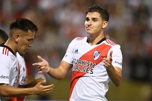 Julián Alvarez, un 9 moldeado a imagen del entrenador Marcelo Gallardo en River
