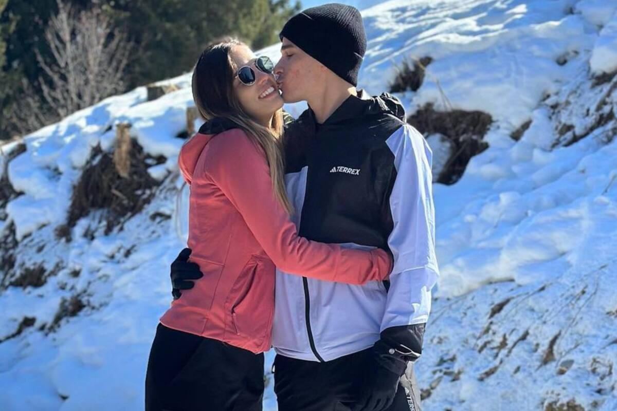 Julián Álvarez y Emilia Ferrero disfrutaron de un día libre en la nieve
