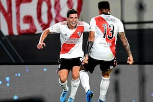 Julián Álvarez y Enzo Fernández, figuras de River