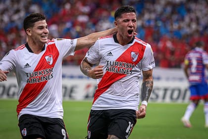 Julián Álvarez y Enzo Fernández, una dupla que brilló en River y que hoy se destaca en la selección nacional