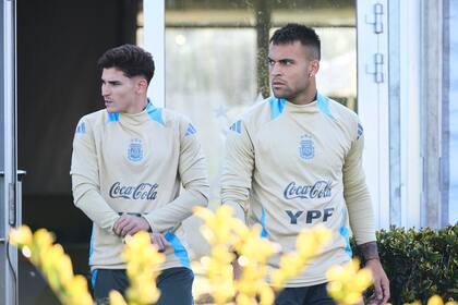 Julián Álvarez y Lautaro Martínez convirtieron goles ante Bolivia y serían titulares vs. Paraguay