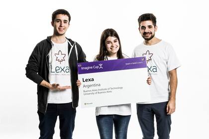 Julián Antonielli, Jeremías Robles y Lucía Tay, del ITBA, crearon Lexa, una plataforma para digitalizar recetas médicas y asegurar su fiabilidad