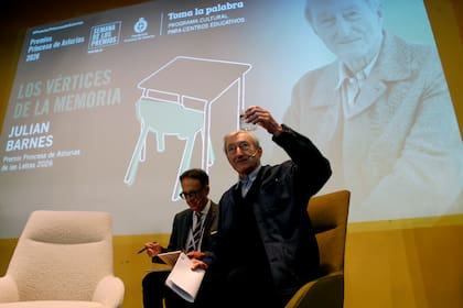 Julian Barnes se presentó ante 2000 lectores en Asturias