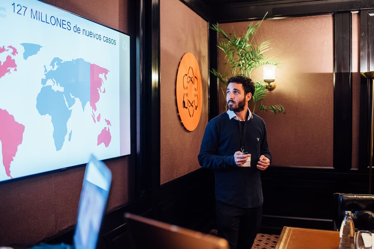 Julian Bergier es uno de los integrantes del equipo de biotecnólogos de la Universidad de Quilmes detrás del dispositivo de detección temprana del una bacteria de transmisión sexual que afecta a más de 127 millones de personas en el mundo