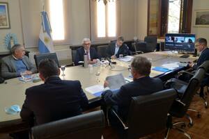 Julián Domínguez, en la reunión con entidades por el debate sobre cambio climático