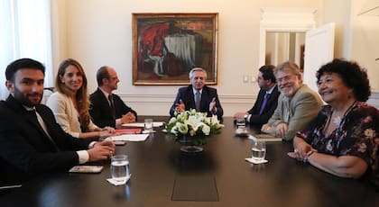 Julián Leunda (a la izquierda) formó parte del equipo de asesores desde la primera reunión, en 2019
