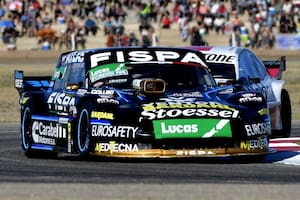 Julián Santero aprovechó una falla de Mariano Werner en la última curva y se quedó con el triunfo en San Luis