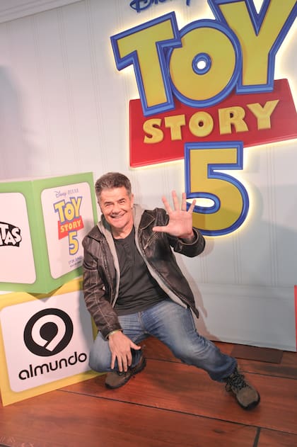 Julián Weich tampoco quise perderse el preestreno de Toy Story 5