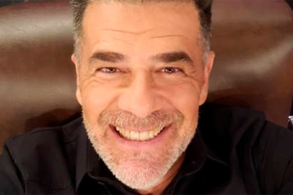 Julián Weich volvió a la radio tras superar el Covid-19 que lo mantuvo dos semanas internado, una de ellas en terapia intensiva