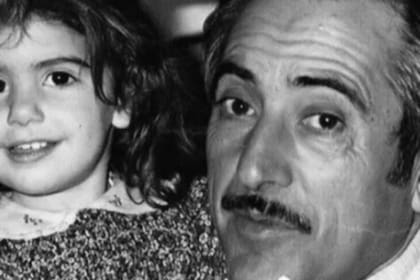 Juliana Awada junto a su padre
