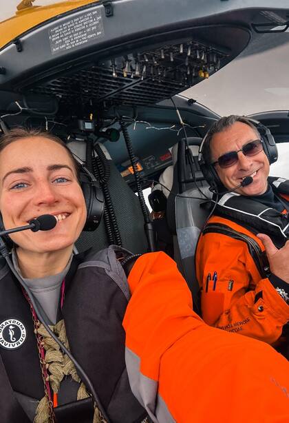 Juliana en el helicóptero