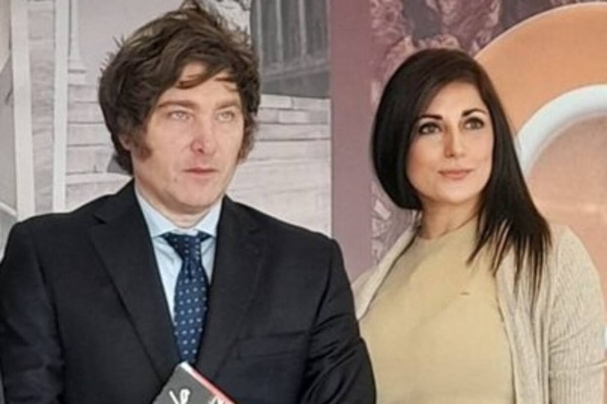 Juliana Santillán, con Javier Milei