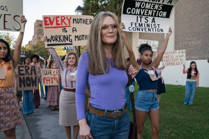 Julianne Moore interpreta a una de las facetas de la vida de Gloria Steinem