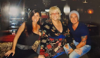 Julieta Bal con Carmen Barbieri, con quien su papá formó otra familia: "Los grandes amores de nuestros padres pasan a formar parte de nuestro sistema familiar"