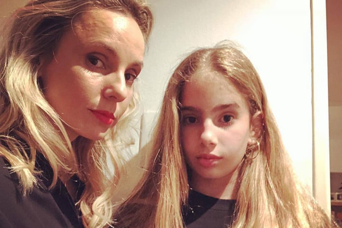 Julieta Cardinali y su hija Charo Calamaro, unos años atrás