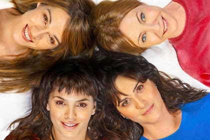 Julieta Díaz, Natalie Pérez, Inés Estévez y Mariana Genesio, protagonistas de Pequeña Victoria