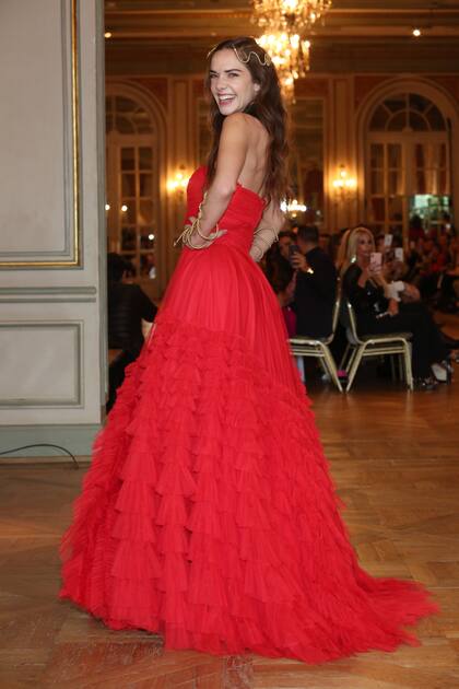 Julieta Nair Calvo en el desfile de Dot by Laurencio Adot