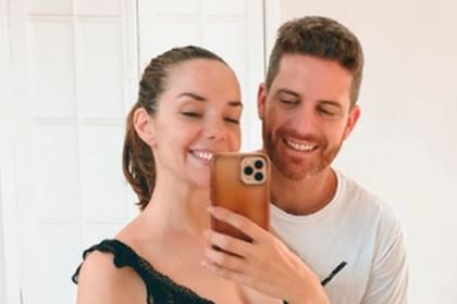 Julieta Nair Calvo y Andrés Rolando anunciaron su boda, aunque no precisaron la fecha