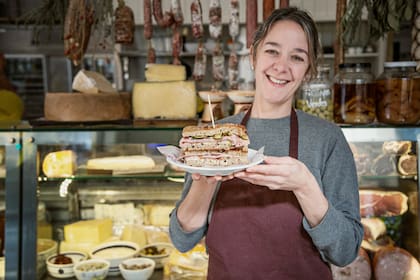 Julieta Oriolo y su Muffuletta, en la Alacena