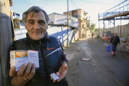 Julio, 57 años, pudo salir adelante y ahora ayuda a los otros