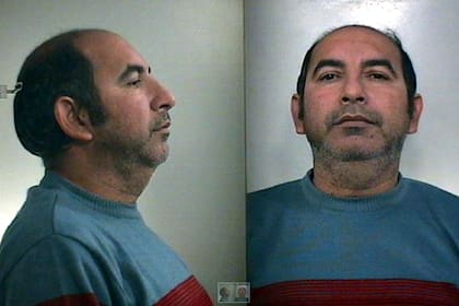 Julio Castillo, el sospechoso en una foto de prontuario de 2010