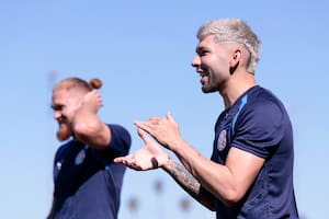 Susto en Asunción, ecógrafa a tiempo completo y recuperación: Paraguay tiene a su joya para el debut ante EE.UU.
