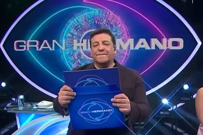 Julio César Rodríguez cometió un insólito error en el vivo (Captura video)
