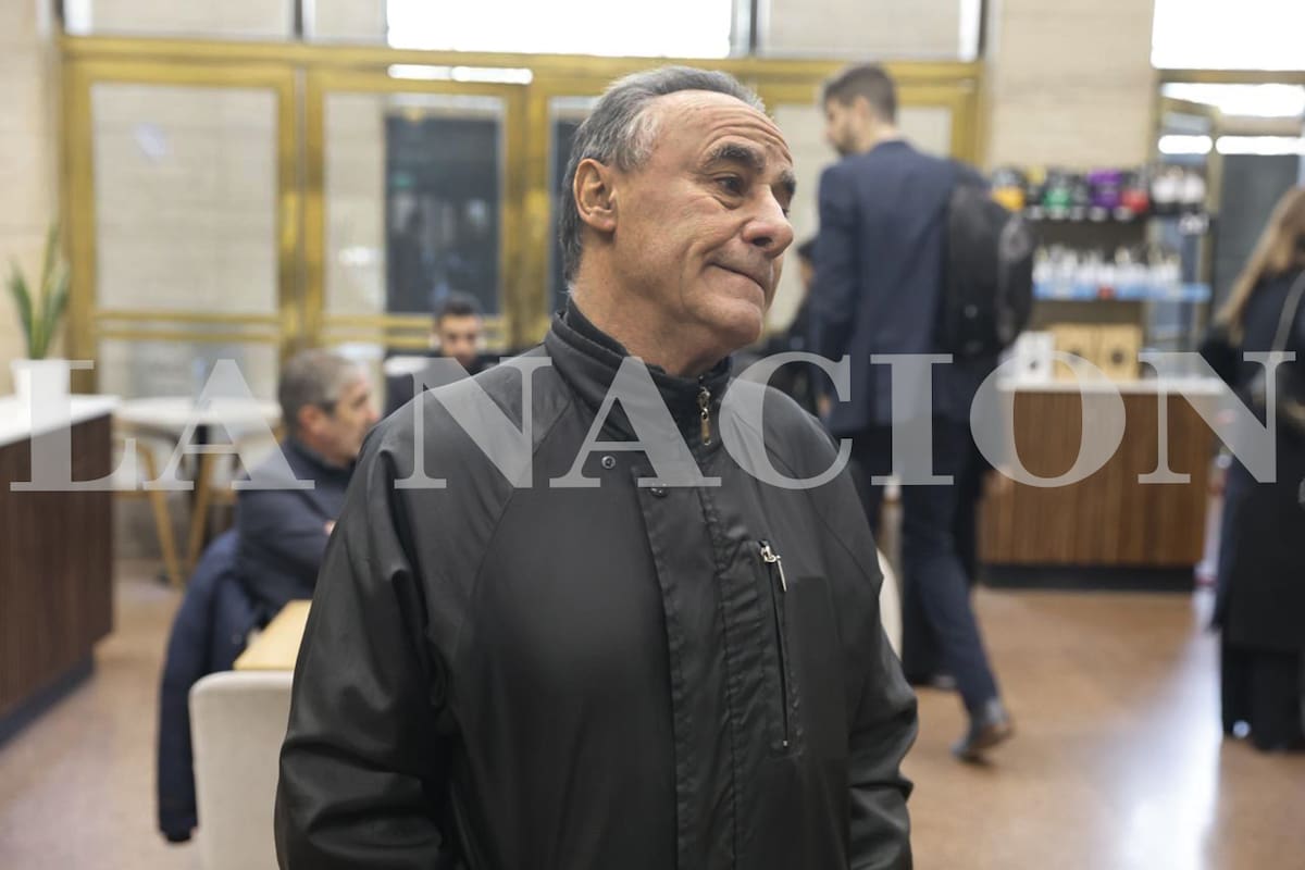 Julio Cesar Silva, el encargado del edificio de Recoleta en el que vivía Cristina Kirchner, en los tribunales de Comodoro Py