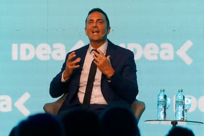 Julio Cordero, Secretario de Trabajo, Empleo y Seguridad Social de
la Nación, en el 61° Coloquio de IDEA