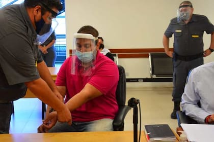 Julio Damián Martínez cumple en su casa una condena de dos meses por matar a su vecino