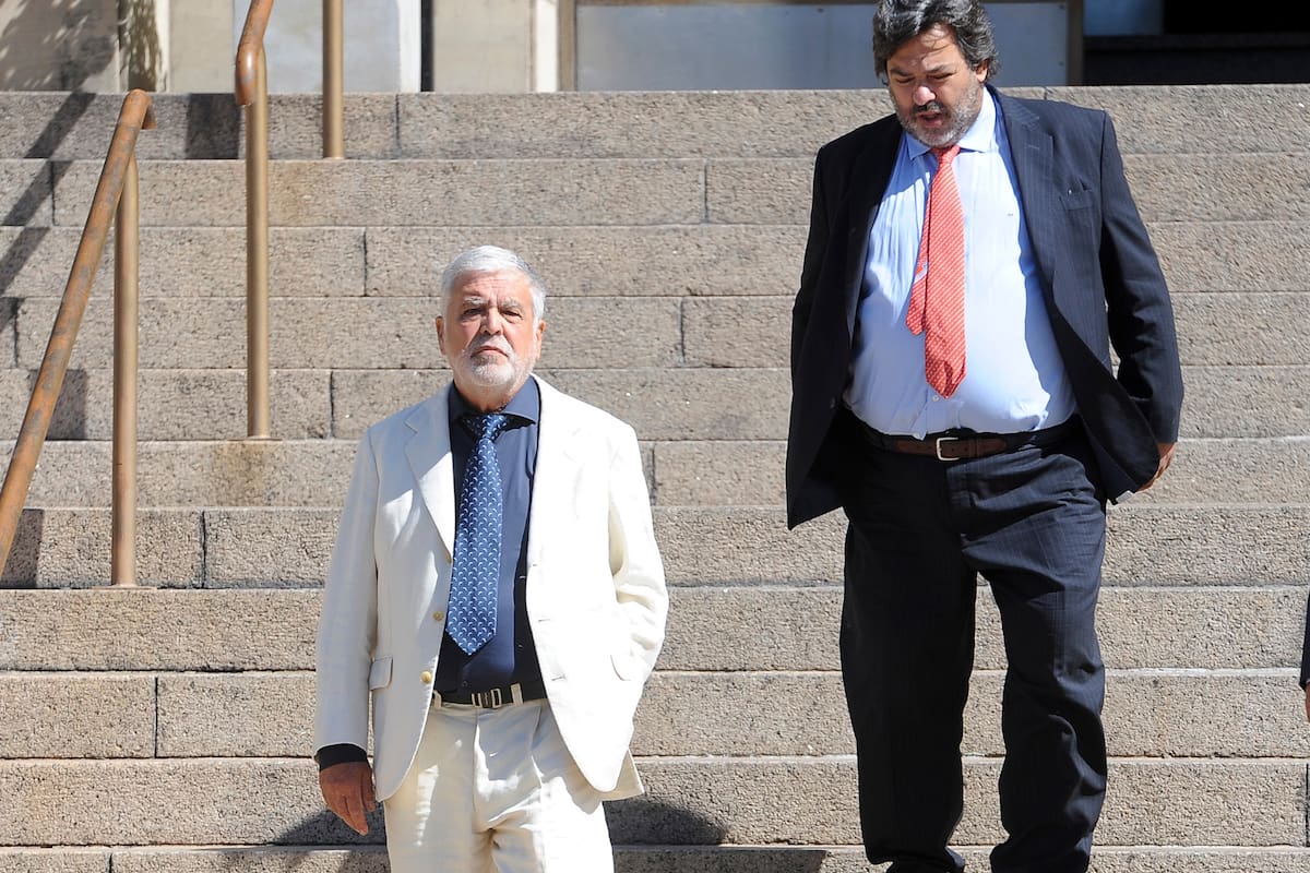 Julio De Vido, al salir de tribunales de Comodoro Py; está actualmente con prisión domiciliaria