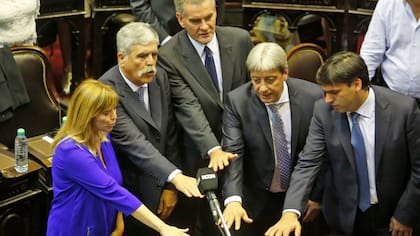 De Vido fue ministro de Planificación desde mayo de 2003 hasta diciembre de 2015; juró como diputado el 4 de diciembre de ese año
