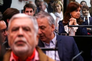 Julio De Vido: "María Eugenia Vidal es una experta en revolver mierda"