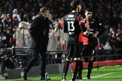 Julio Falcioni estaría en los últimos días de este paso por Colón.