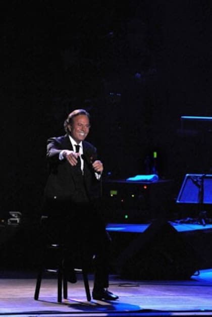 Julio Iglesias en una presentación en Cádiz, España
