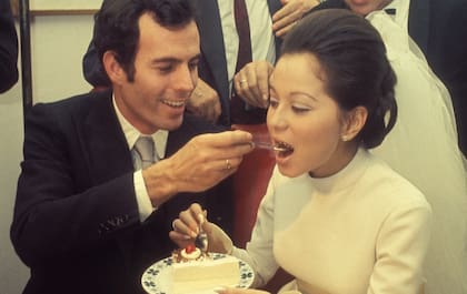 Julio Iglesias e Isabel Preysler el día de su boda (Gianni Ferrari/Getty Images)
