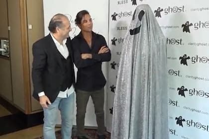 Julio Iglesias Jr. participó en una campaña y le llovieron las críticas.