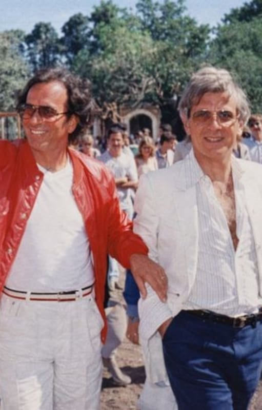 Julio Iglesias recorre su estancia Momentos en General Juan Madariaga, Provincia de Buenos Aires
