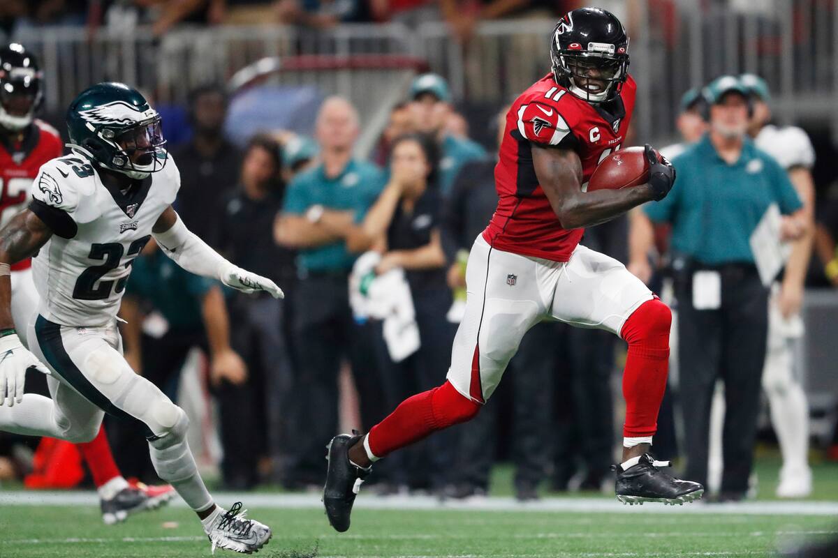 Julio Jones se retira tras 13 años en la NFL; se va como el líder receptor de los Falcons
