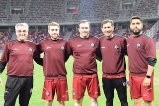 Comandó a la Generación Dorada, dirigió a Real Madrid y ganó doce títulos, pero ahora llega a "salvar" a Central Córdoba