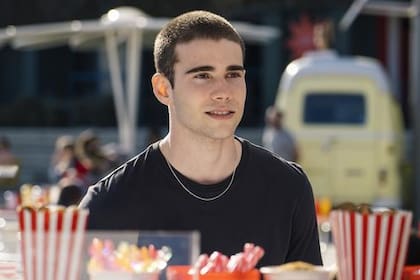 Julio Peña es el encargado de interpretar a Ares Hidalgo en A través de mi ventana