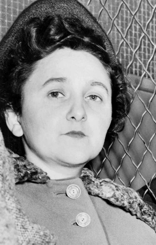 Julius y Ethel Rosenberg fueron encontrados culpables de cometer espionaje y condenados a muerte