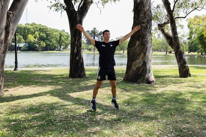 Jumping jacks.