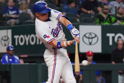 Jung conecta 2 HR's para respaldar apertura de Leiter y Rangers vencen 4-1 a Rockies