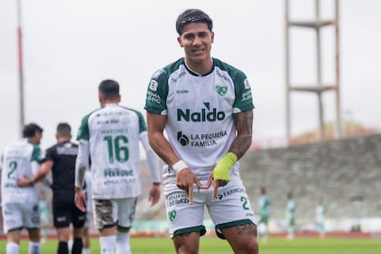 Junior Marabel es uno de los goleadores que tiene el Torneo Clausura; es la figura de Sarmiento de Junín