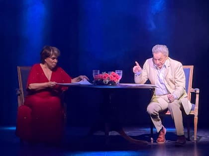 Junto a Betiana Blum en El verdadero diario de Adán y Eva, su última apuesta teatral