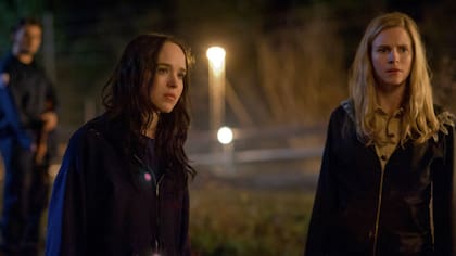 Junto a Brit Marling en The East