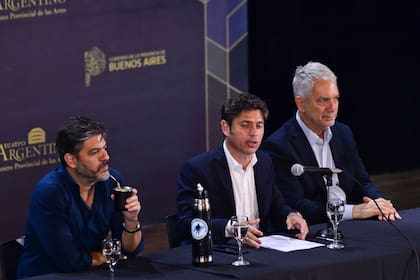 Junto a Carlos Bianco y al intendente Julio Alak