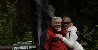 Junto a Hugo, su marido.