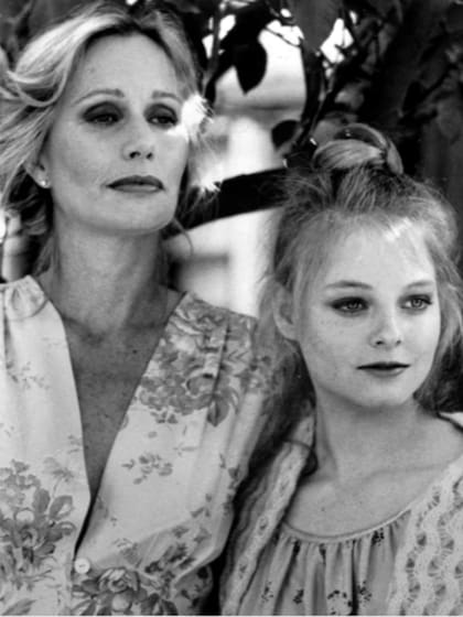 Junto a Jodie Foster en una escena de la película Foxes
